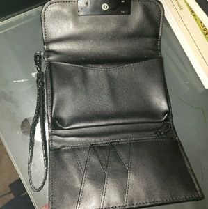 Wallet/wristlet